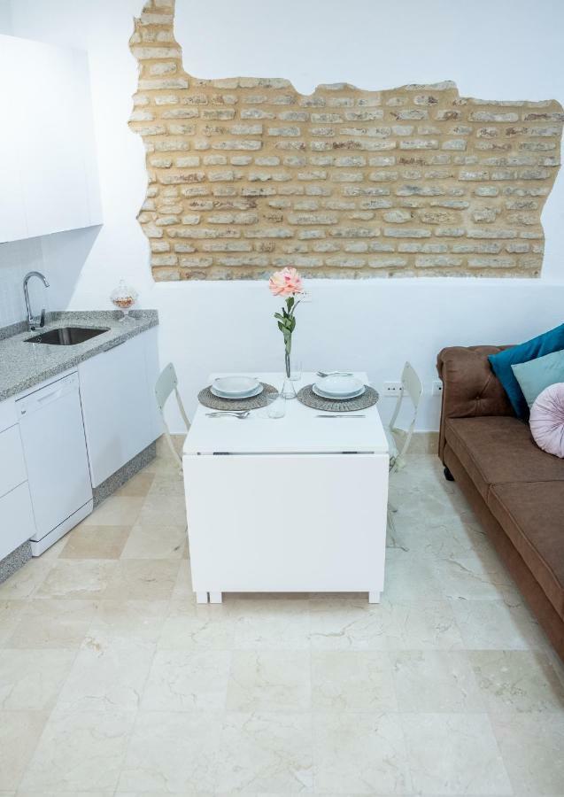 La Juderia Del Buen Viaje Appartement Sevilla Buitenkant foto